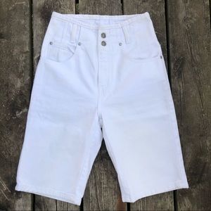Vintage Levi’s White Denim High Waisted Shorts